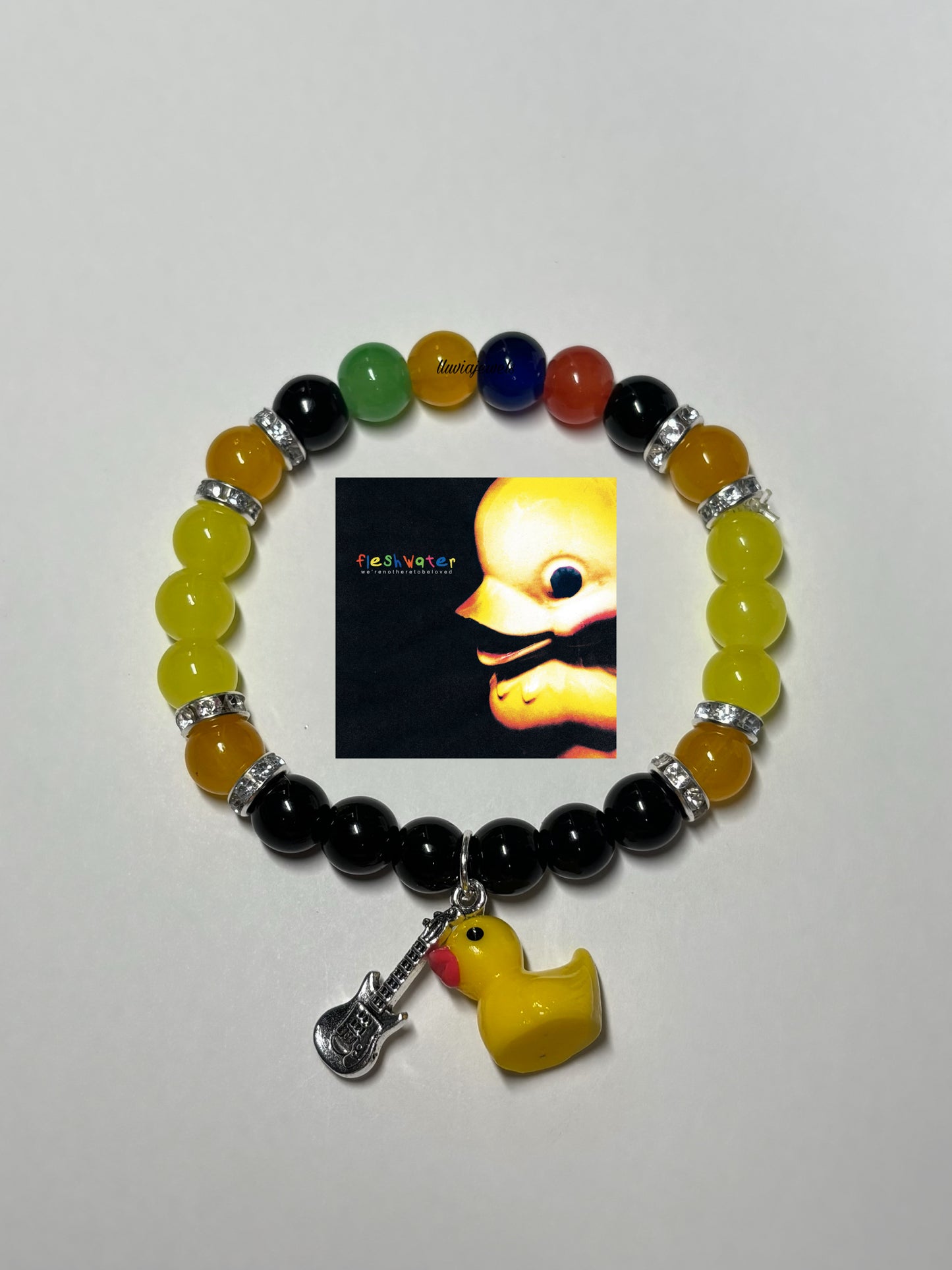 Flesh water bracelet