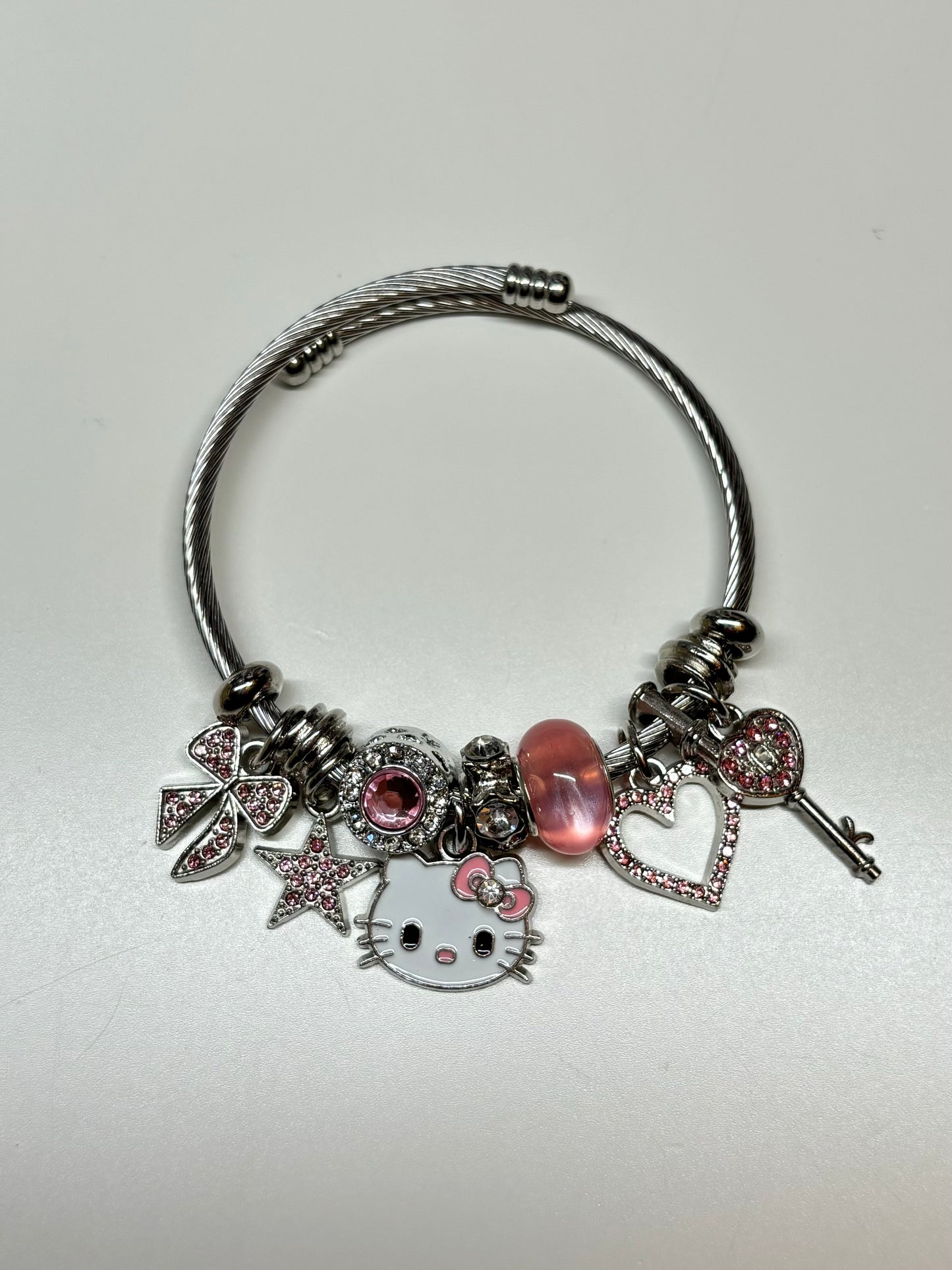 Kitty charmed bracelet